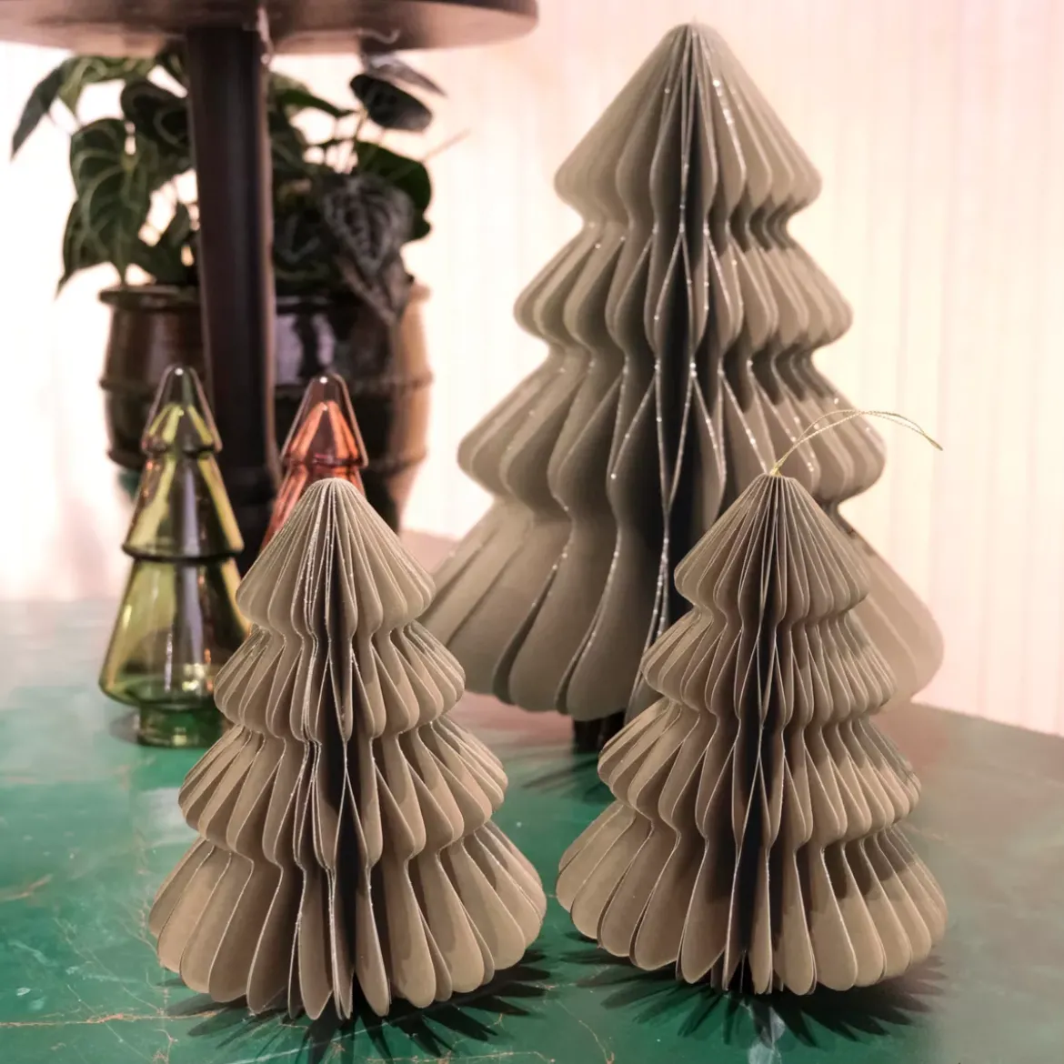 Albero di Natale in carta da appendere (H15 cm) Chiusura Magnetica Marrone