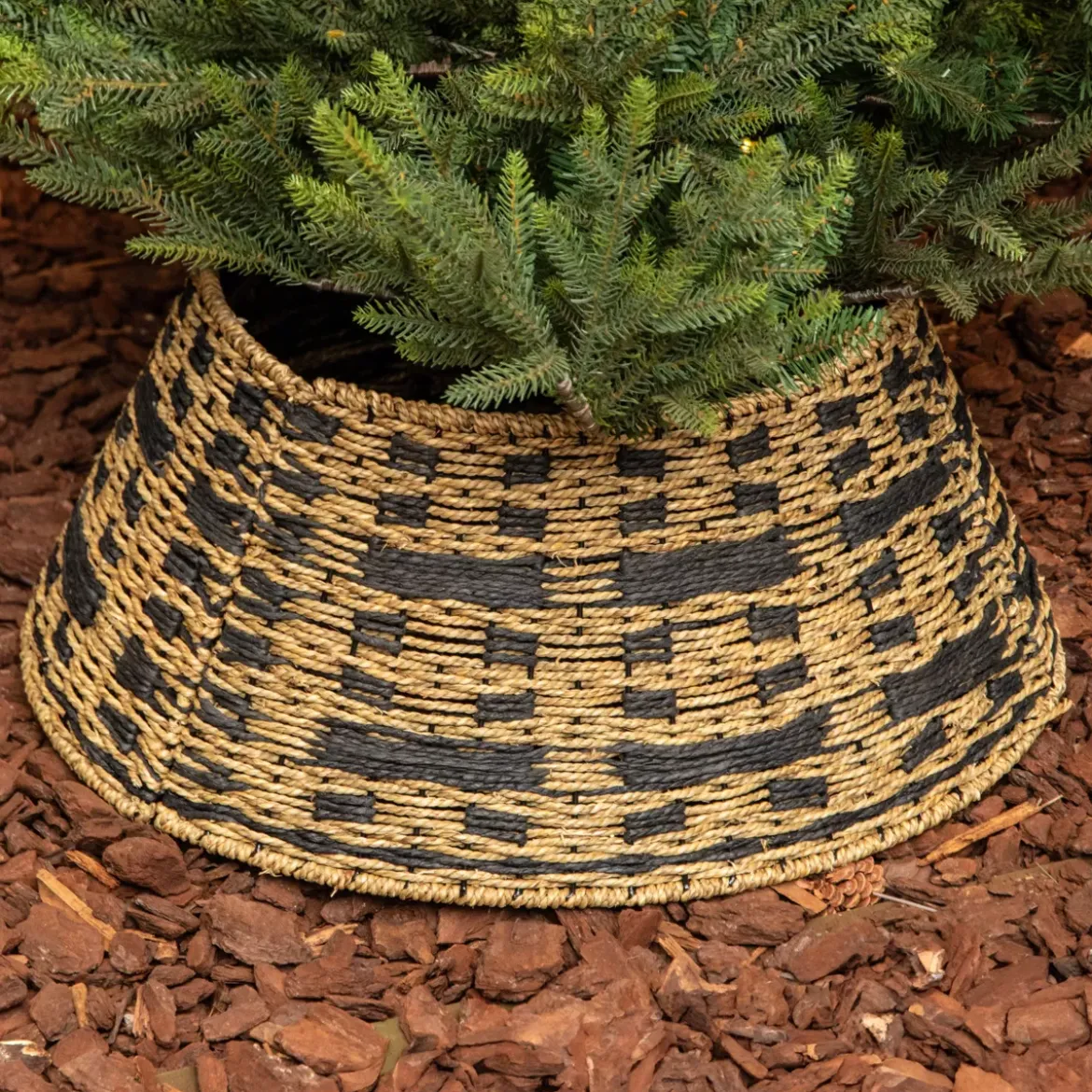 Copribase albero di Natale intrecciato (D70 cm) Classic Nero e naturale