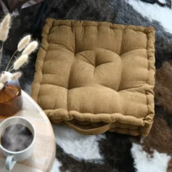 Cuscino da terra quadrato in velluto (45 x 45 cm) Dandy Camel