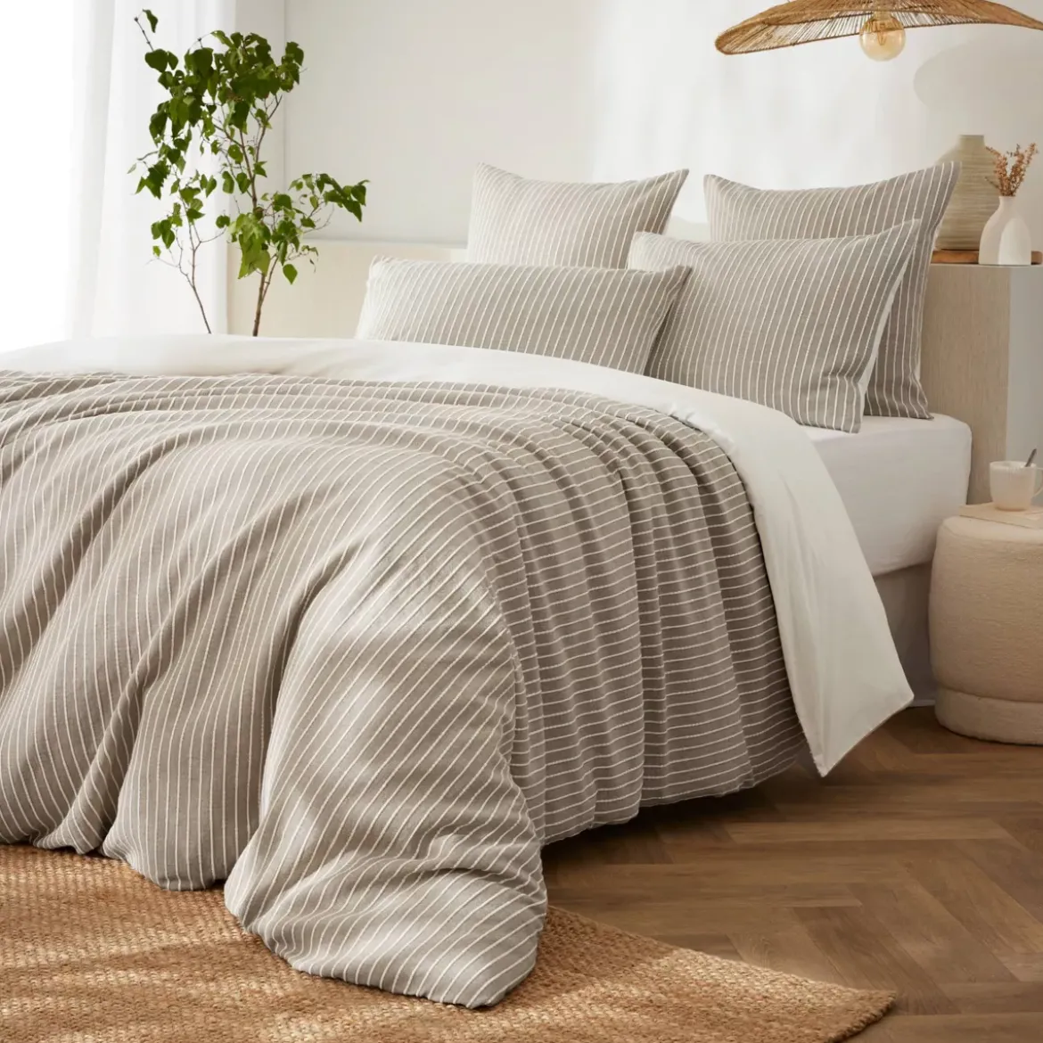 Federa rettangolare reversibile in cotone testurizzato e percale (50 x 80 cm) Alice Ecru