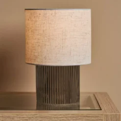 Lampada da tavolo in vetro (H22 cm) Delia Nero