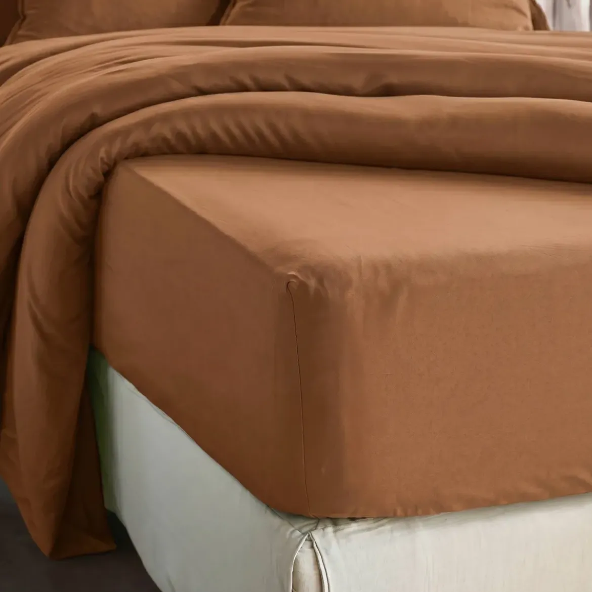 Lenzuolo con angoli in lyocell Tencel™ lavato (180 x 200 cm) Olivia Camel