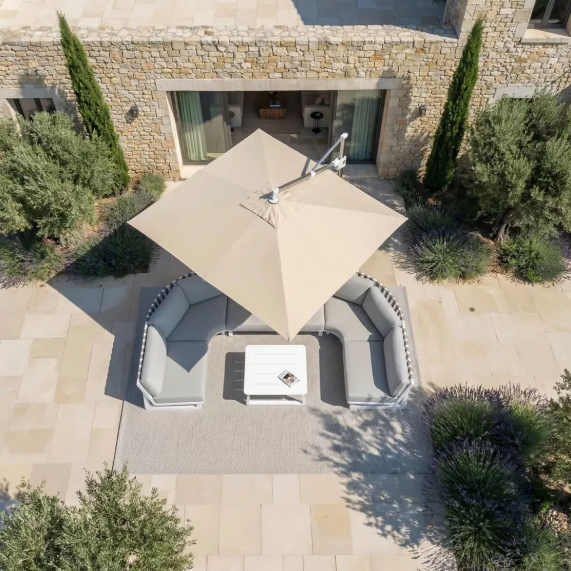 Ombrellone decentrato quadrato in alluminio con base (3 x 3 m) Elyra Metallico lucido e Beige