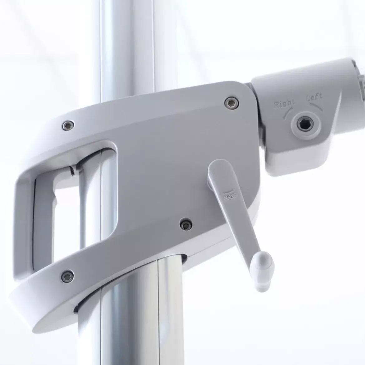 Ombrellone decentrato rettangolare in alluminio con base (3 x 4 m) Elyra Metallico lucido e Verde oliva