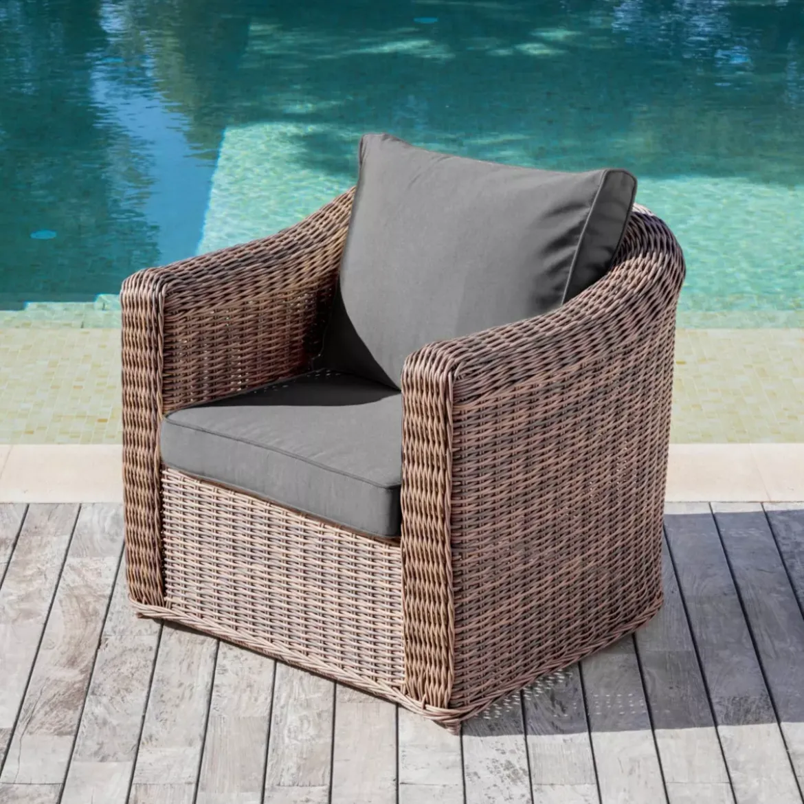 Poltrona da giardino in resina intrecciata Calvi Seppia e grigio scuro
