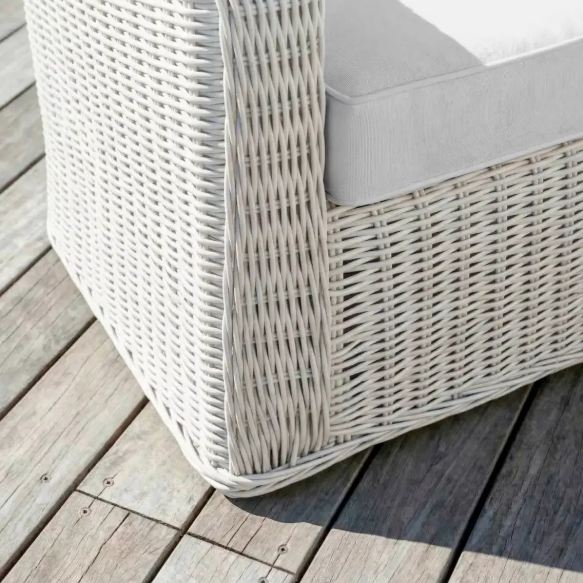 Salotto da giardino in resina intrecciata 7 posti 5 pezzi Calvi Bianco