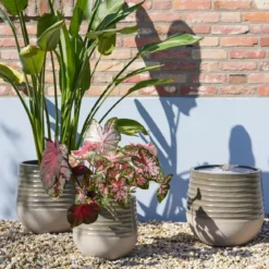 Set di 3 vasi da esterno rotondi (H49-37-27 cm) Jamie Grigio e beige