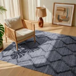 Tappeto da soggiorno rettangolare in materiale riciclato tinto (140 x 200 cm) Noori Grigio